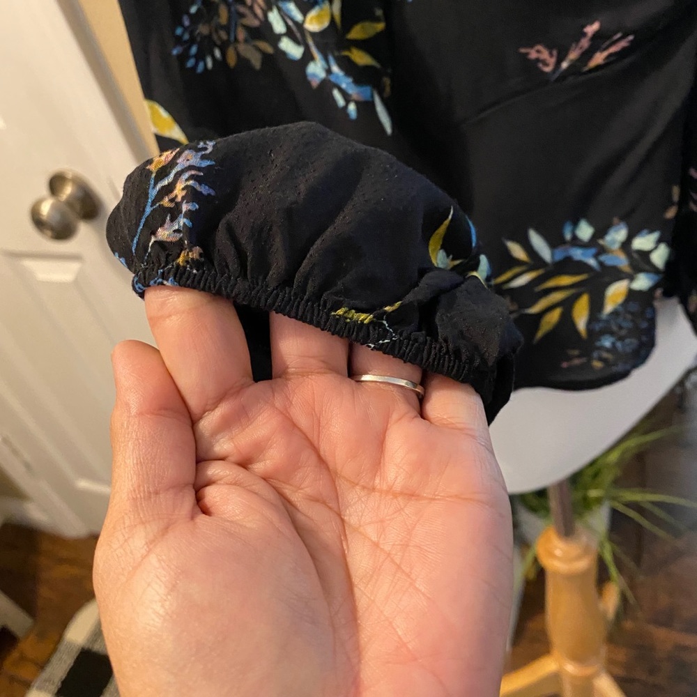 Cute Blouse - image 5